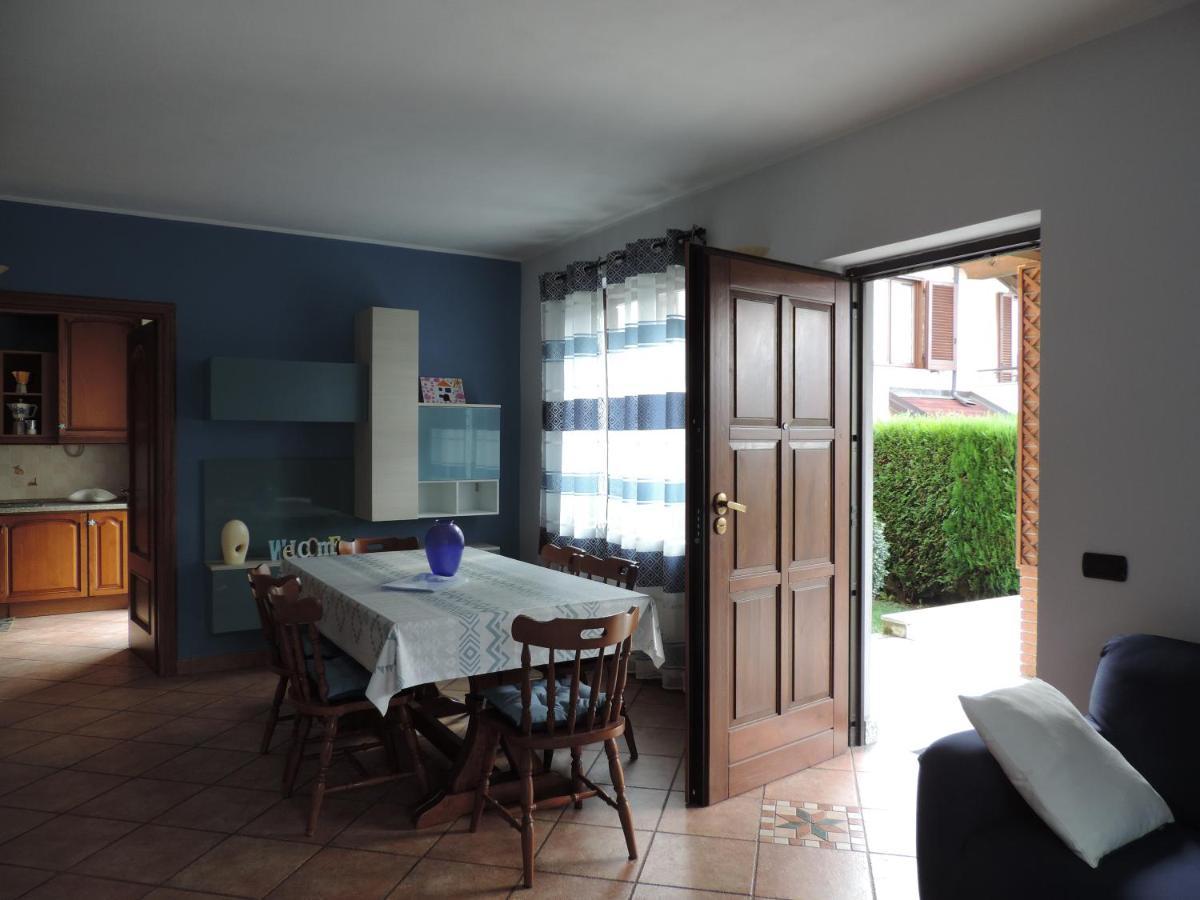 Casa Vacanza Il Glicine Casale Corte Cerro Exterior foto